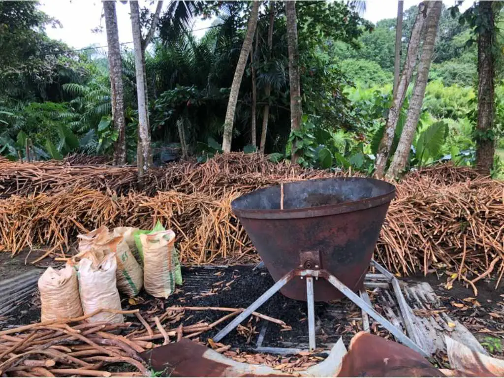 Kontiki kiln for biochar production